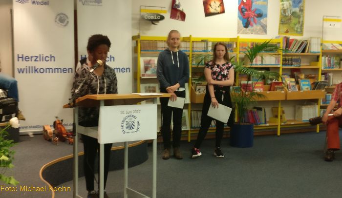Die Petry-Slammerinnen Catherine Zankou, Lena Menzel und Tatjana Kaiser
&Ouml;ffnet im separaten Fenster 
&copy; Michael Koehn