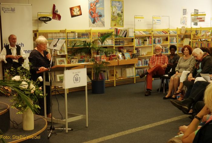 Gru&szlig;wort Barbara Kautz
&Ouml;ffnet im separaten Fenster 
&copy; StaB&uuml; Wedel